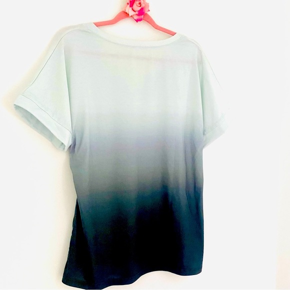 💕Ombre Mint GreenShort Sleeves V-Neck Top SZ L - Picture 10 of 13